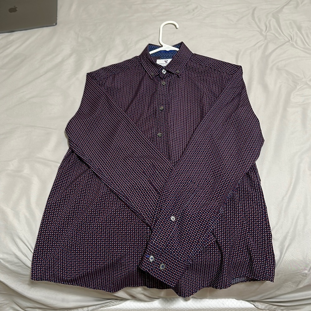 International Report dress Shirt Size M